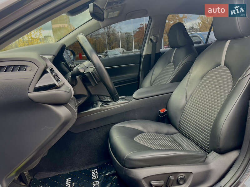 Седан Toyota Camry 2021 в Києві фото 20 Седан Toyota Camry 2021 в Києві