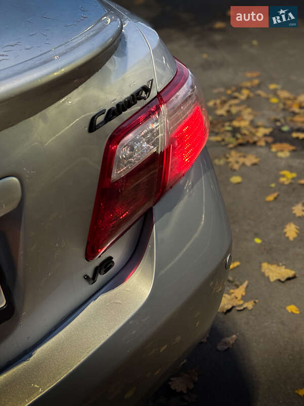 Седан Toyota Camry 2008 в Броварах