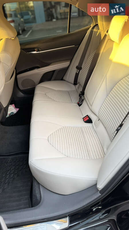 Седан Toyota Camry 2018 в Киеве фото 11 Седан Toyota Camry 2018 в Киеве