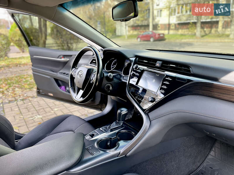 Седан Toyota Camry 2019 в Киеве фото 24 Седан Toyota Camry 2019 в Киеве