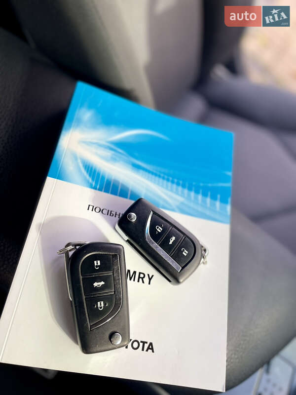 Седан Toyota Camry 2019 в Киеве фото 40 Седан Toyota Camry 2019 в Киеве