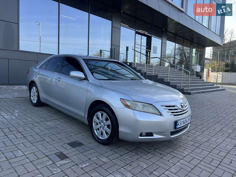 Toyota Camry 2007