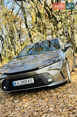 Седан Toyota Camry 2024 в Киеве
