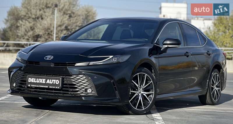 Седан Toyota Camry 2024 в Киеве