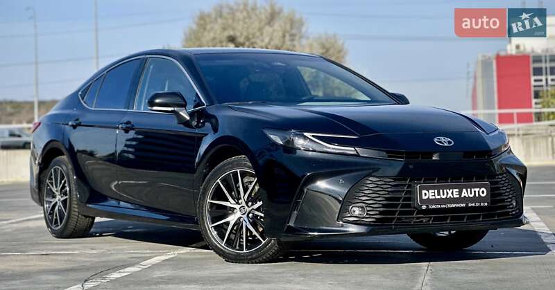 Седан Toyota Camry 2024 в Киеве