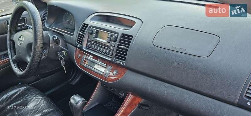 Седан Toyota Camry 2003 в Рівному