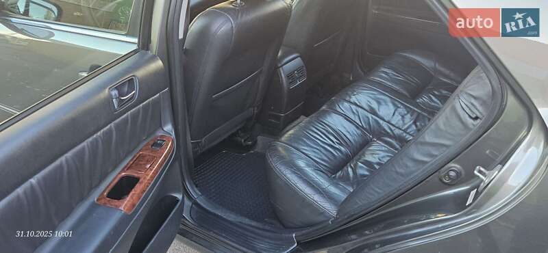 Седан Toyota Camry 2003 в Рівному