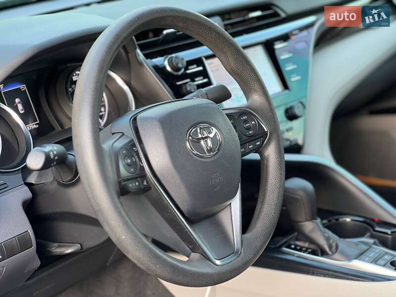 Седан Toyota Camry 2018 в Одесі