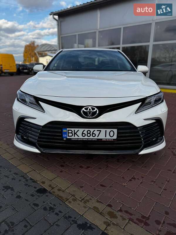 Седан Toyota Camry 2024 в Ровно фото 23 Седан Toyota Camry 2024 в Ровно