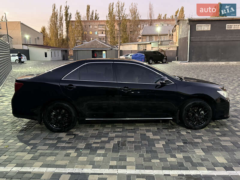 Седан Toyota Camry 2012 в Николаеве фото 5 Седан Toyota Camry 2012 в Николаеве