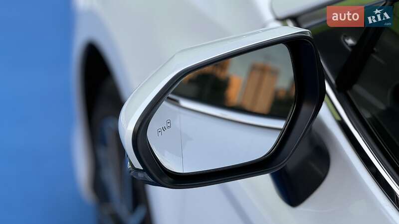 Седан Toyota Camry 2021 в Киеве