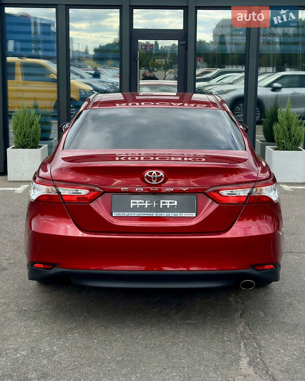 Седан Toyota Camry 2018 в Кременчуці