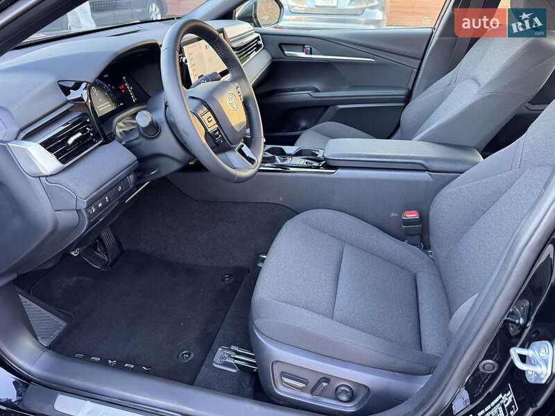 Седан Toyota Camry 2025 в Виннице фото 18 Седан Toyota Camry 2025 в Виннице