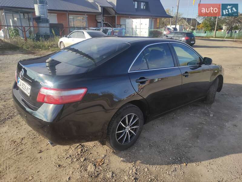 Седан Toyota Camry 2007 в Умані