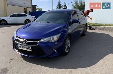 Седан Toyota Camry 2015 в Харкові