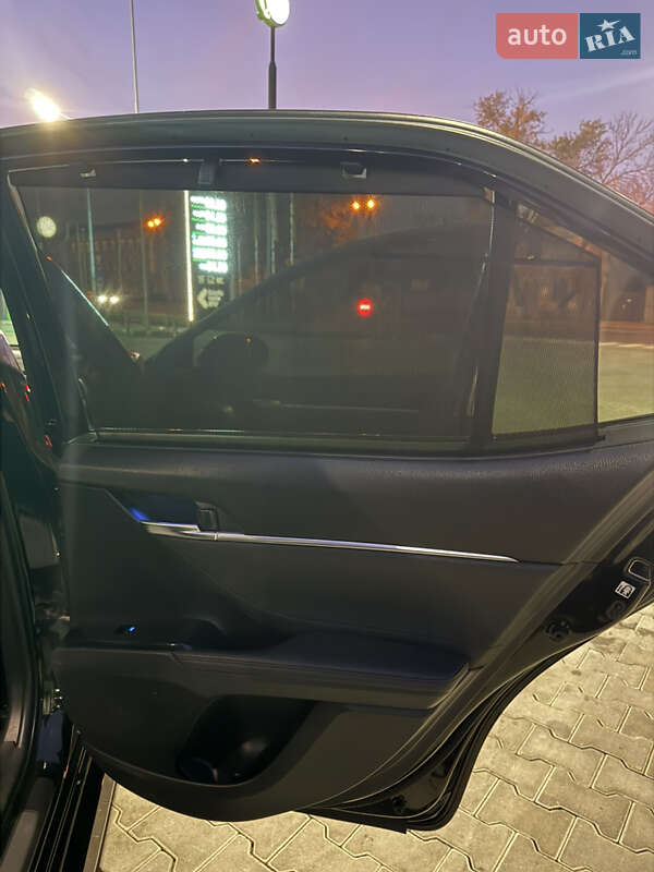 Седан Toyota Camry 2018 в Одесі