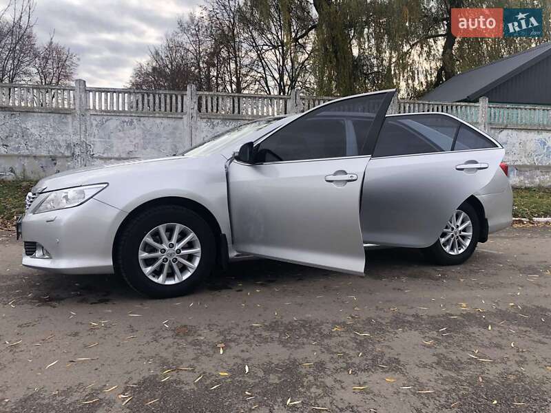 Седан Toyota Camry 2012 в Прилуках фото 20 Седан Toyota Camry 2012 в Прилуках