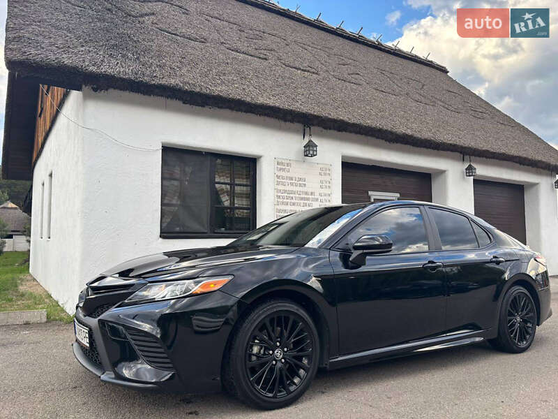 Седан Toyota Camry 2020 в Днепре фото Седан Toyota Camry 2020 в Днепре