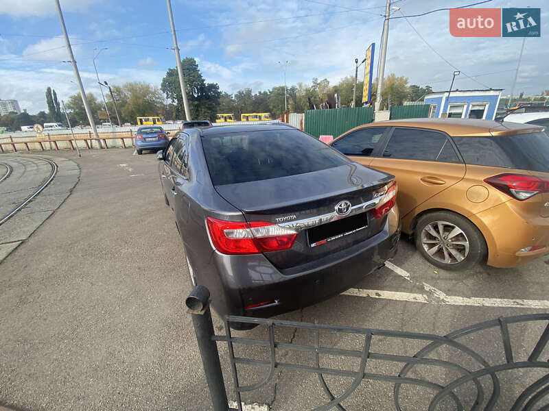 Седан Toyota Camry 2013 в Києві фото 11 Седан Toyota Camry 2013 в Києві