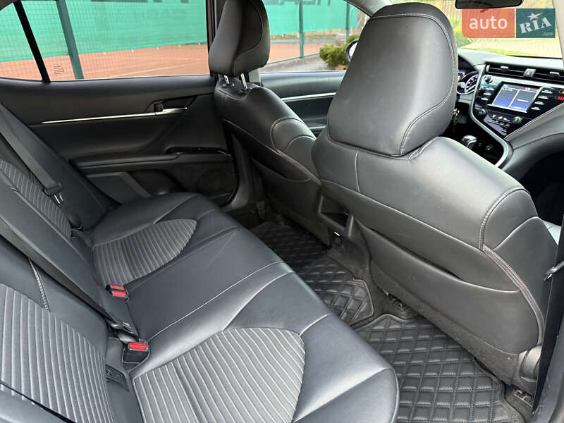 Седан Toyota Camry 2018 в Києві фото 22 Седан Toyota Camry 2018 в Києві