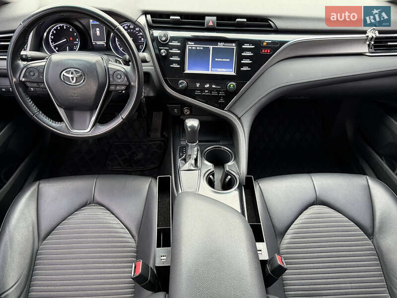 Седан Toyota Camry 2018 в Києві фото 19 Седан Toyota Camry 2018 в Києві