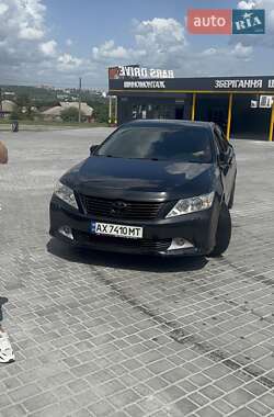 Седан Toyota Camry 2013 в Львові
