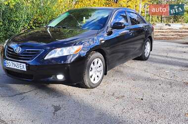Седан Toyota Camry 2008 в Кицмани