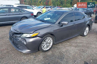 Toyota Camry 2018
