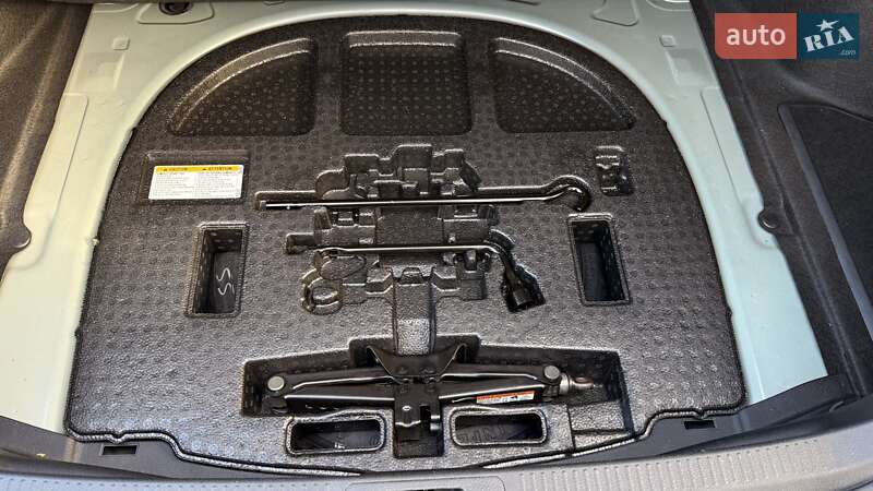 Седан Toyota Camry 2021 в Днепре