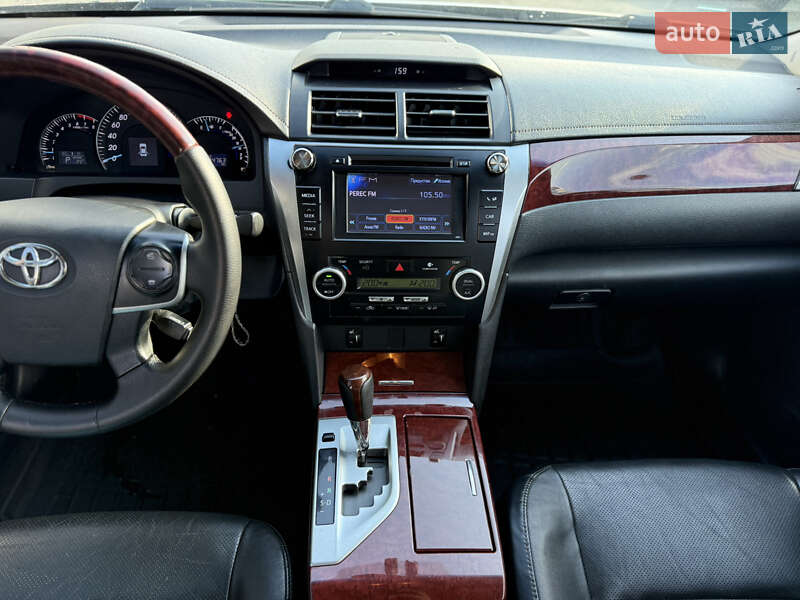 Седан Toyota Camry 2012 в Киеве фото 12 Седан Toyota Camry 2012 в Киеве