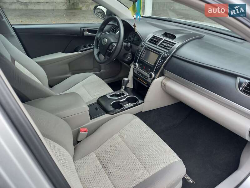 Седан Toyota Camry 2013 в Хмельницком фото 4 Седан Toyota Camry 2013 в Хмельницком