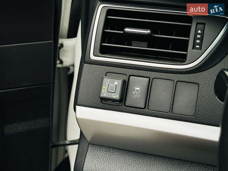 Седан Toyota Camry 2017 в Харькове