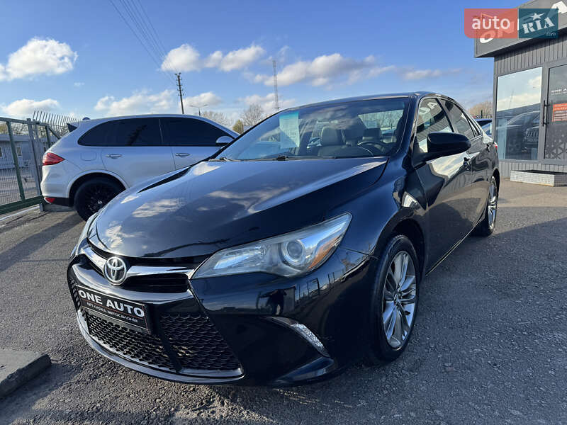 Седан Toyota Camry 2016 в Киеве фото 2 Седан Toyota Camry 2016 в Киеве