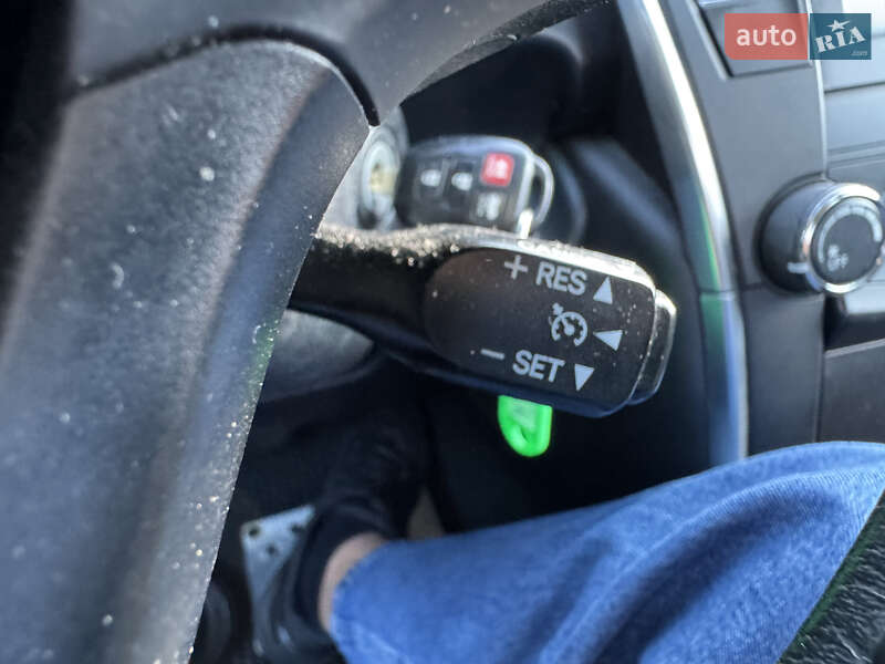 Седан Toyota Camry 2016 в Киеве фото 22 Седан Toyota Camry 2016 в Киеве