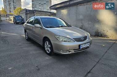 Седан Toyota Camry 2003 в Києві