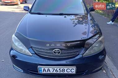 Седан Toyota Camry 2003 в Киеве