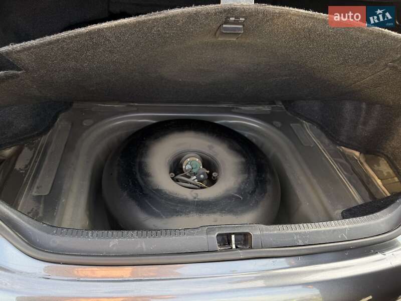 Седан Toyota Camry 2013 в Харькове