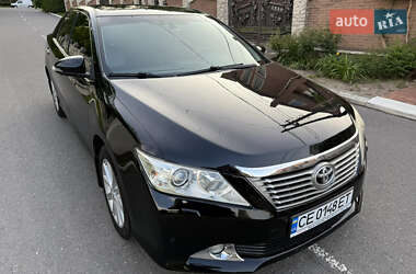 Седан Toyota Camry 2011 в Черновцах