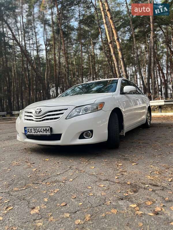Седан Toyota Camry 2011 в Зачепиловке фото 10 Седан Toyota Camry 2011 в Зачепиловке
