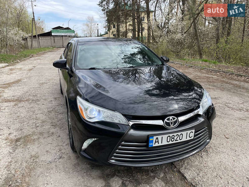 Седан Toyota Camry 2015 в Києві