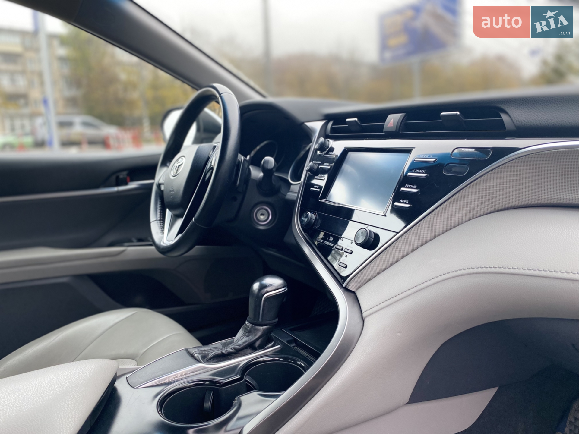 2018 Toyota Camry - мініатюра 11