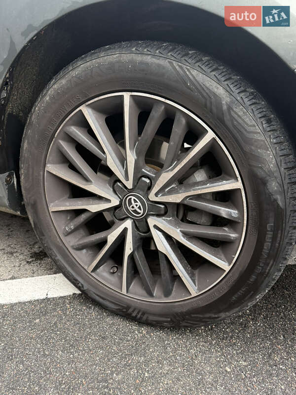 Седан Toyota Camry 2013 в Киеве фото 3 Седан Toyota Camry 2013 в Киеве