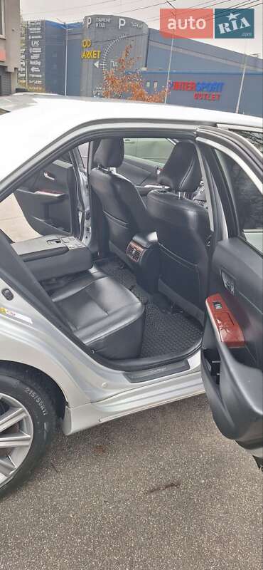 Седан Toyota Camry 2012 в Киеве