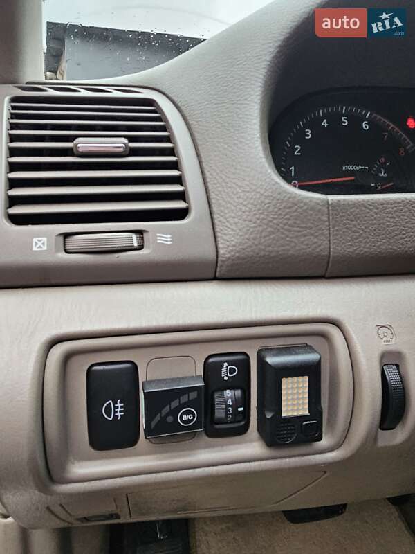 Седан Toyota Camry 2003 в Киеве фото 20 Седан Toyota Camry 2003 в Киеве