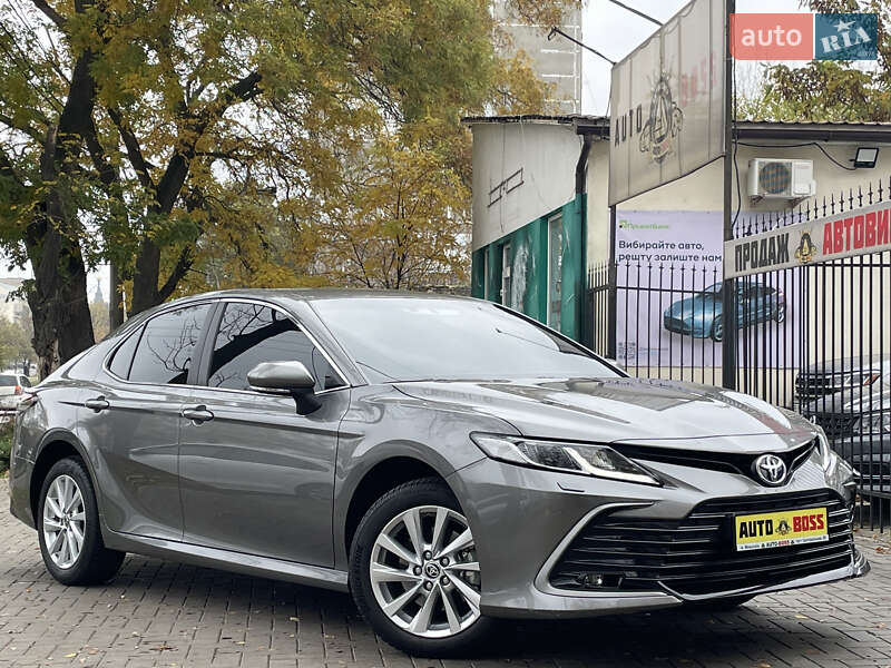 Седан Toyota Camry 2023 в Николаеве фото 3 Седан Toyota Camry 2023 в Николаеве