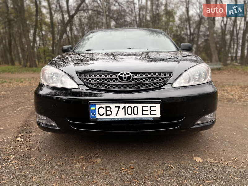Седан Toyota Camry 2002 в Чернигове