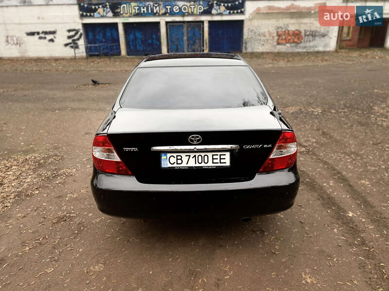 Седан Toyota Camry 2002 в Чернигове