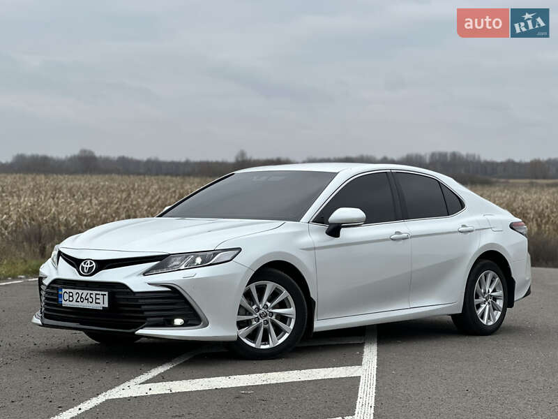 Седан Toyota Camry 2023 в Киеве фото 2 Седан Toyota Camry 2023 в Киеве