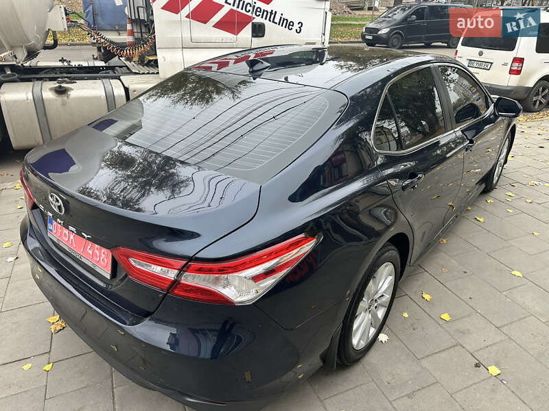 Седан Toyota Camry 2020 в Миколаєві