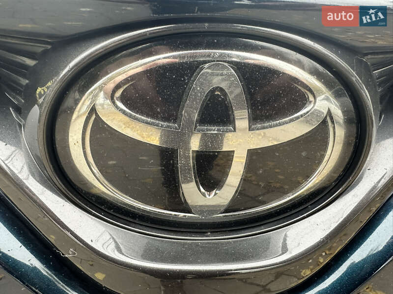 Седан Toyota Camry 2020 в Миколаєві